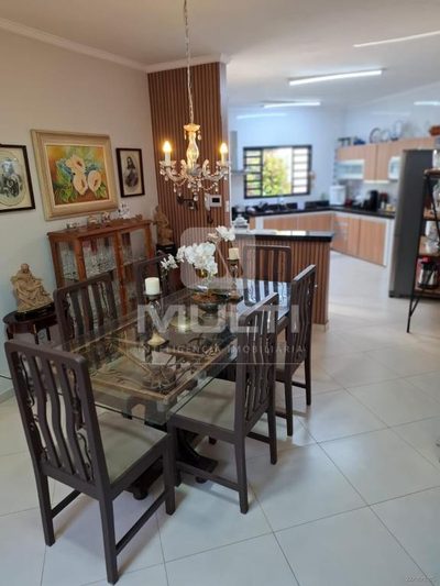 Casa, 3 quartos, 300 m² - Foto 1
