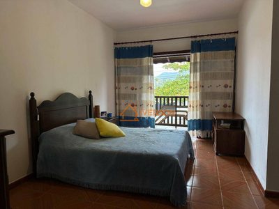 Sobrado, 3 quartos, 318 m² - Foto 1