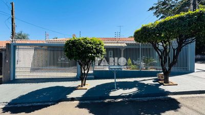 Casa, 3 quartos, 169 m² - Foto 1