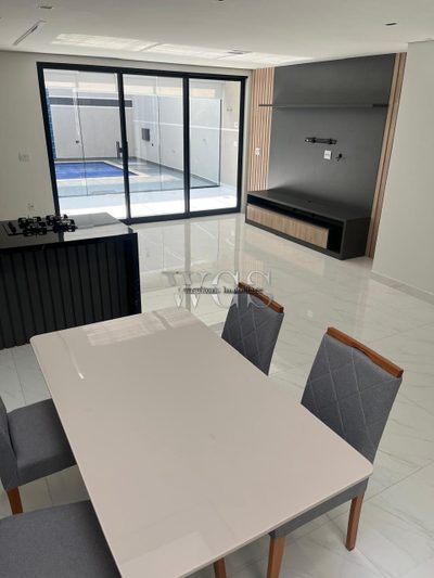 Sobrado, 4 quartos, 245 m² - Foto 2