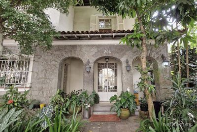 Casa, 6 quartos, 473 m² - Foto 1