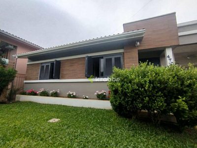 Casa, 4 quartos, 197 m² - Foto 1