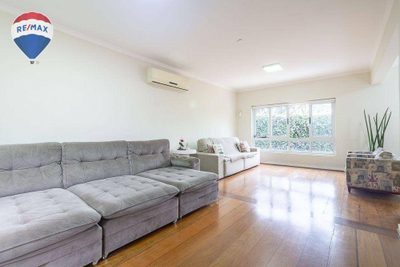 Casa, 3 quartos, 262 m² - Foto 1