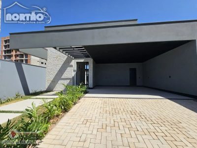 Casa, 1 quarto, 232 m² - Foto 1