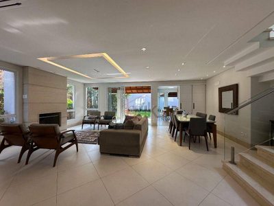 Casa, 4 quartos, 343 m² - Foto 1