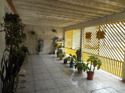 Casa, 2 quartos, 97 m² - Foto 1