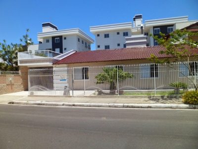 Casa, 4 quartos, 130 m² - Foto 1