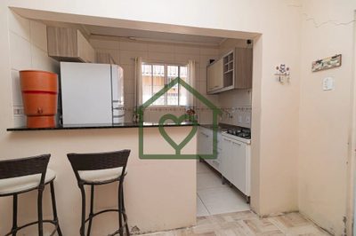 Casa, 4 quartos, 130 m² - Foto 2
