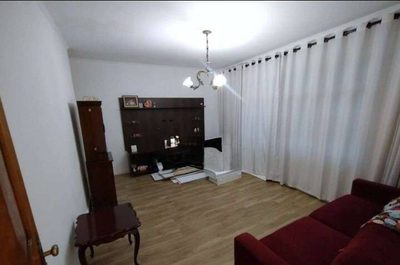 Casa, 3 quartos, 200 m² - Foto 1