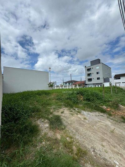 Terreno, 303 m² - Foto 1