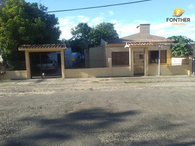 Casa, 5 quartos, 139 m² - Foto 1