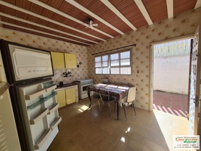 Casa, 3 quartos, 202 m² - Foto 4