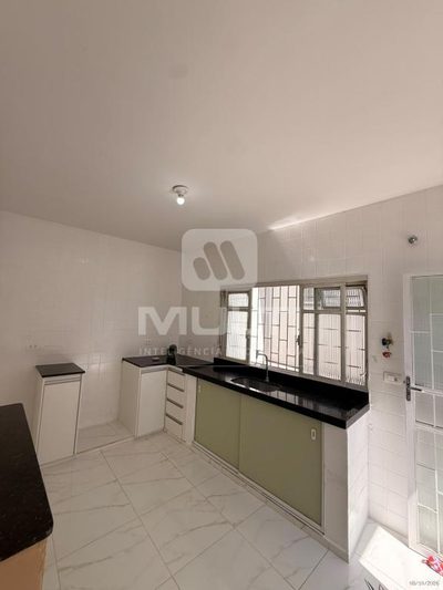 Casa, 3 quartos, 183 m² - Foto 4