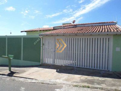 Casa, 2 quartos, 40 m² - Foto 1