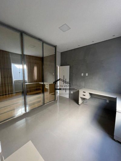 Sobrado, 3 quartos, 240 m² - Foto 2