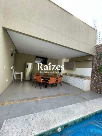 Casa, 4 quartos, 210 m² - Foto 1