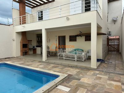 Sobrado, 4 quartos, 202 m² - Foto 1