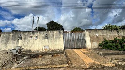 Casa, 2 quartos, 180 m² - Foto 1