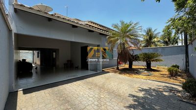 Casa, 4 quartos, 250 m² - Foto 1