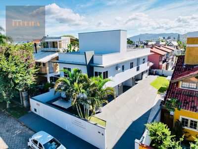 Sobrado, 6 quartos, 350 m² - Foto 2