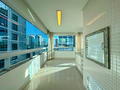 Apartamento, 3 quartos, 151 m² - Foto 1