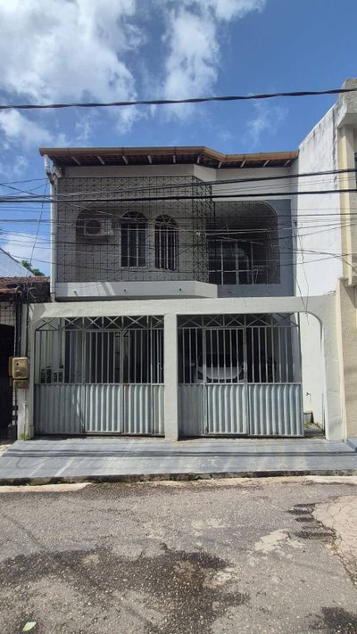 Casa, 3 quartos, 260 m² - Foto 1
