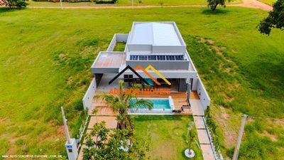 Casa, 4 quartos, 218 m² - Foto 1