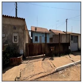 Casa, 2 quartos, 183 m² - Foto 1