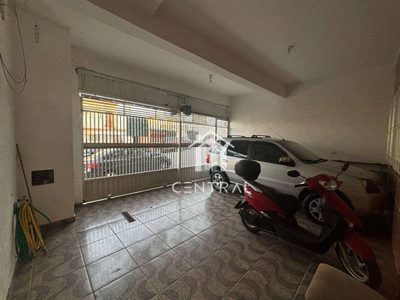 Casa, 4 quartos, 240 m² - Foto 1