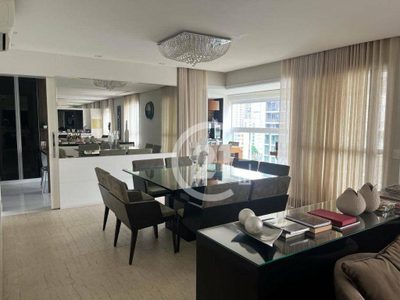 Apartamento, 3 quartos, 210 m² - Foto 1