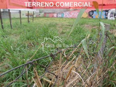Loteamento e Condomínio - Foto 1