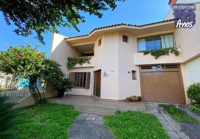 Casa, 4 quartos, 254 m² - Foto 1