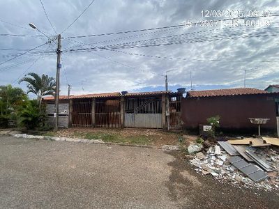 Casa, 2 quartos, 180 m² - Foto 1