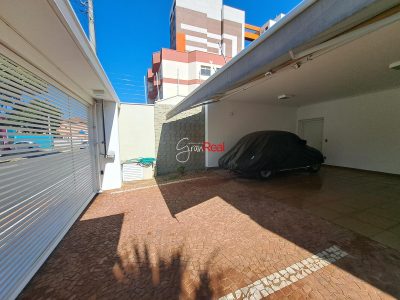Casa, 3 quartos, 239 m² - Foto 2