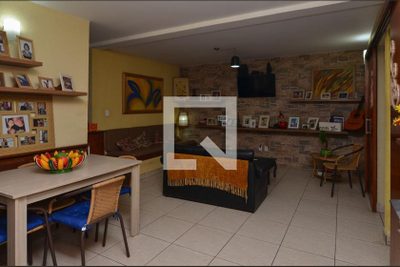 Casa, 3 quartos, 98 m² - Foto 1