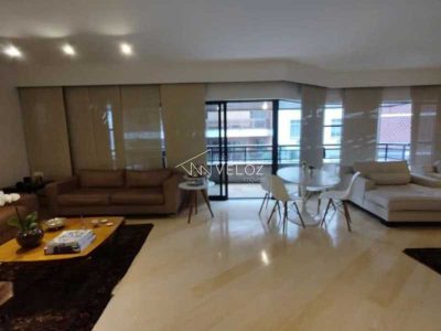 Apartamento, 3 quartos, 250 m² - Foto 1