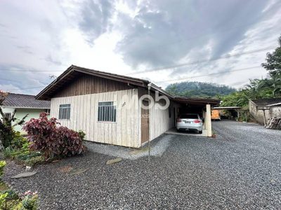 Casa, 5 quartos, 1450 m² - Foto 1