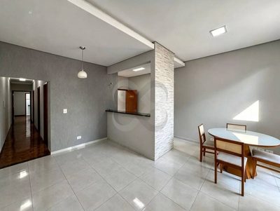 Casa, 3 quartos, 81 m² - Foto 1