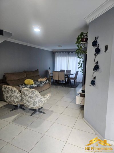 Sobrado, 3 quartos, 188 m² - Foto 1