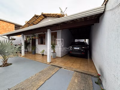 Casa, 2 quartos, 221 m² - Foto 1