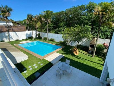 Casa, 4 quartos, 220 m² - Foto 1