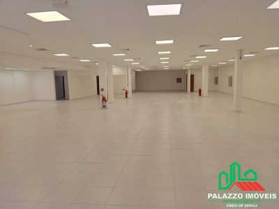 Loja-Salão, 694 m² - Foto 1