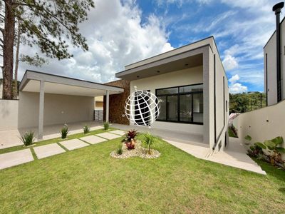 Casa, 4 quartos, 334 m² - Foto 1