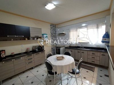Casa, 3 quartos, 230 m² - Foto 3