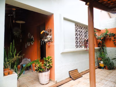 Casa, 2 quartos, 84 m² - Foto 1
