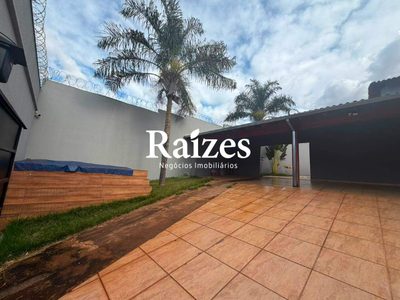 Casa, 3 quartos, 285 m² - Foto 2