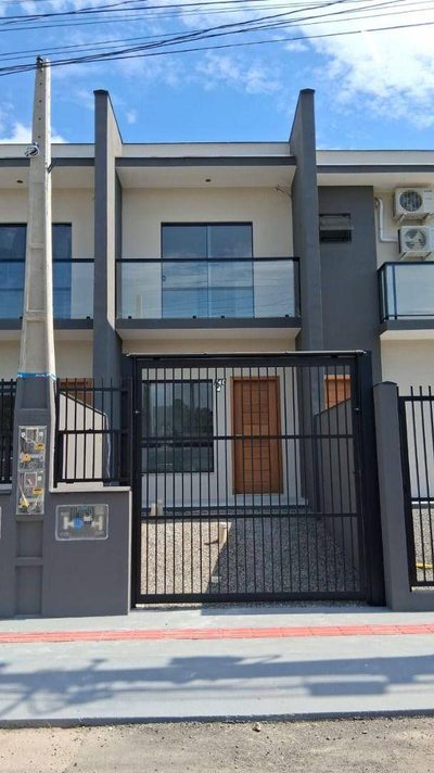 Casa, 2 quartos, 58 m² - Foto 1