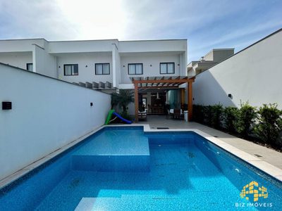 Casa, 3 quartos, 257 m² - Foto 1