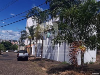Casa, 3 quartos, 360 m² - Foto 1