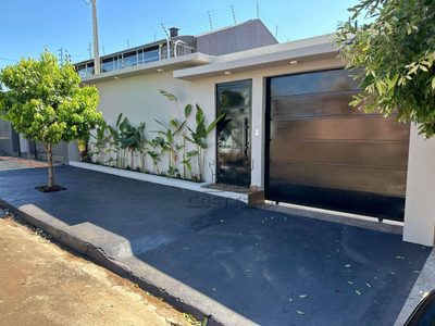 Casa, 3 quartos, 130 m² - Foto 1